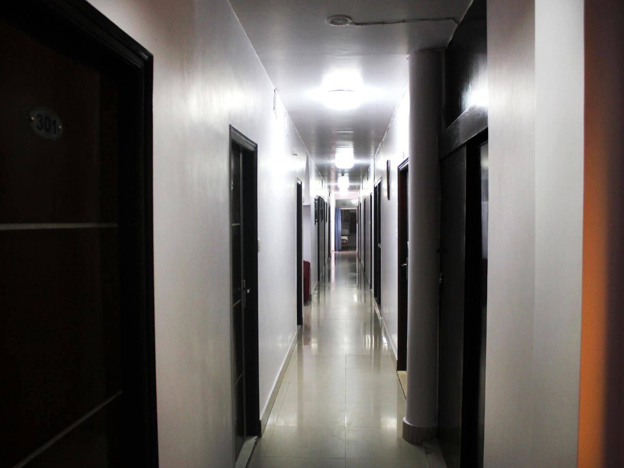 Hotel Rajmandir 法里达巴德 外观 照片