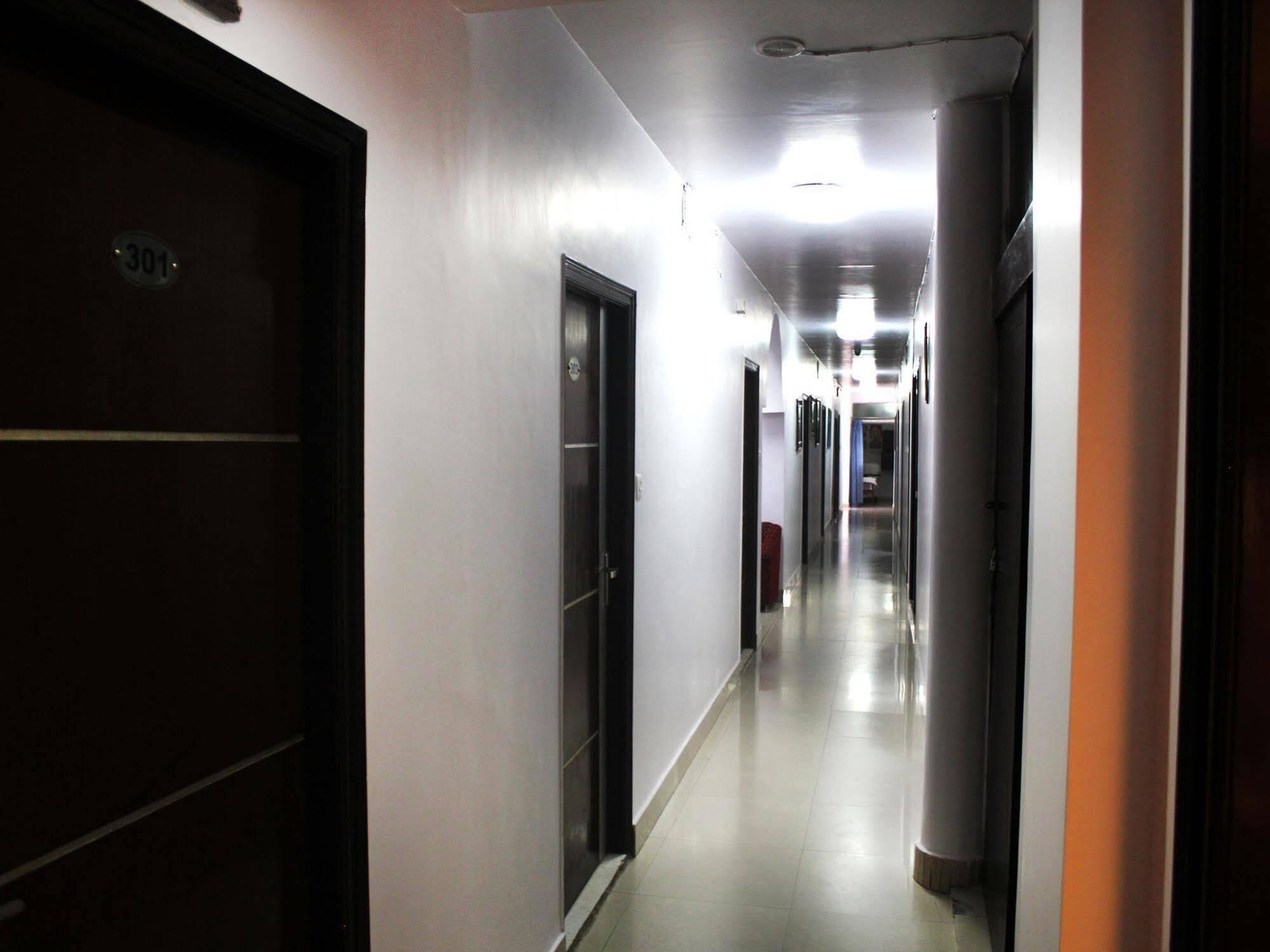 Hotel Rajmandir 法里达巴德 外观 照片